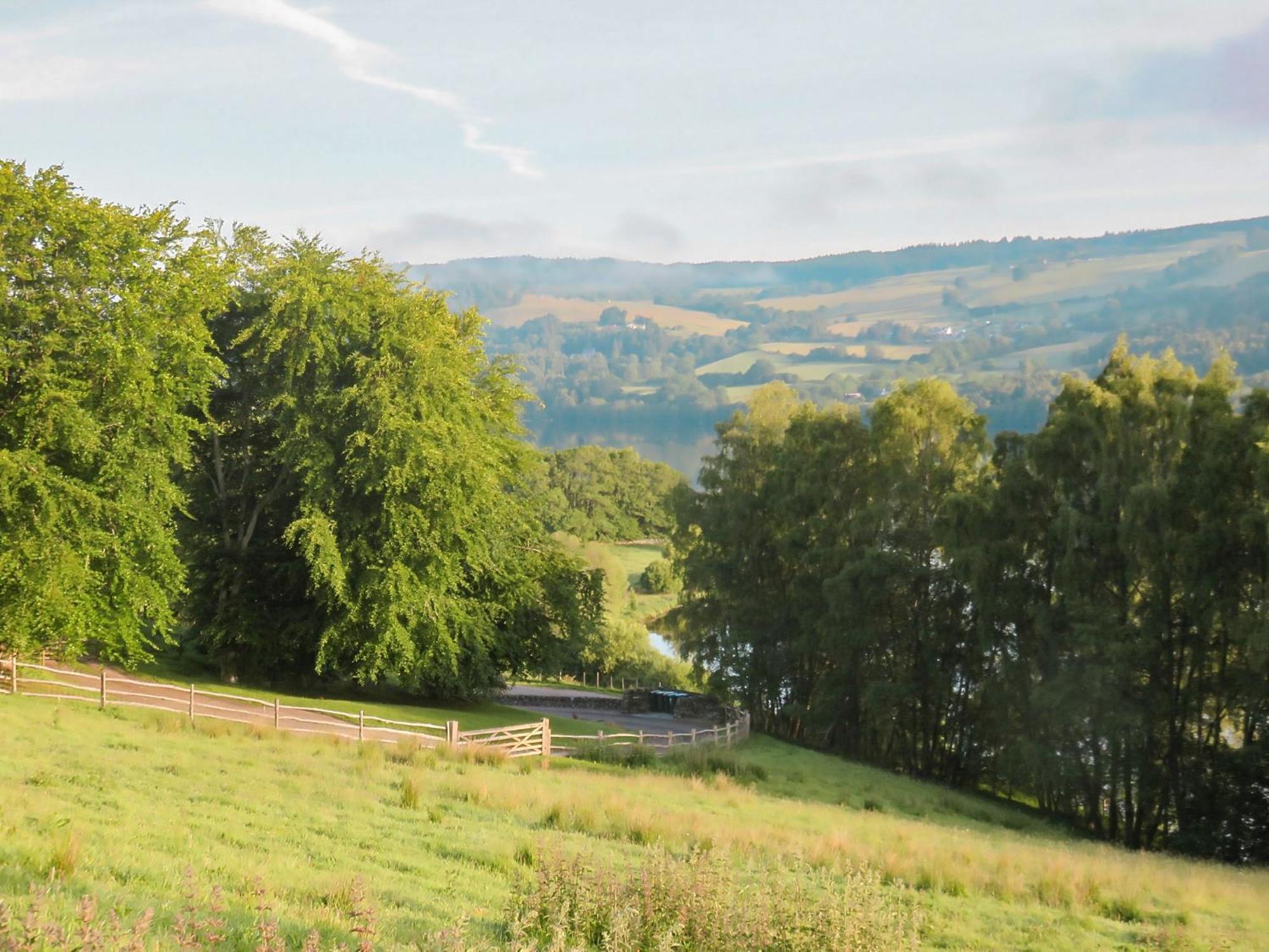 Tummel Cottage Foss Экстерьер фото
