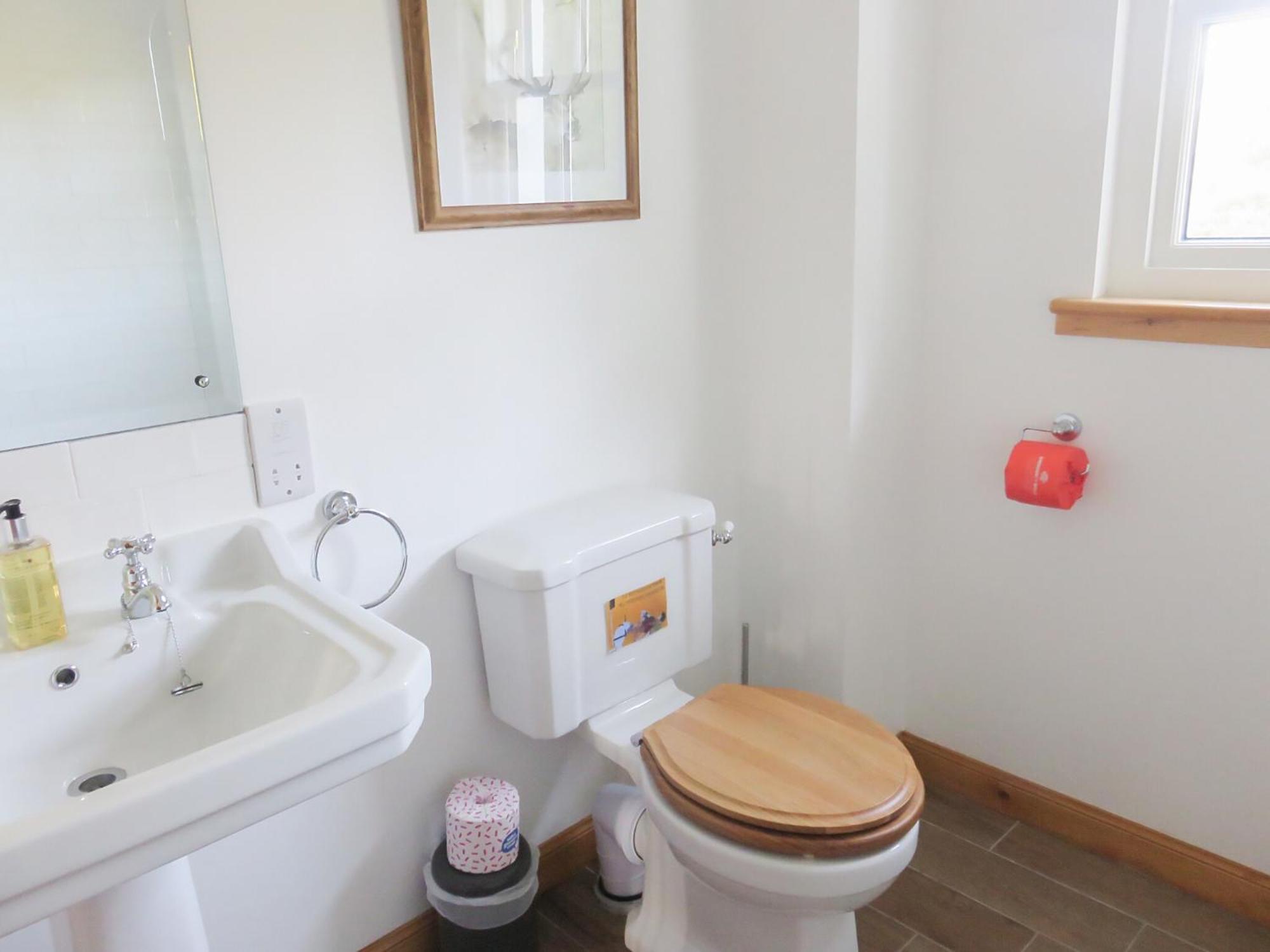 Tummel Cottage Foss Экстерьер фото