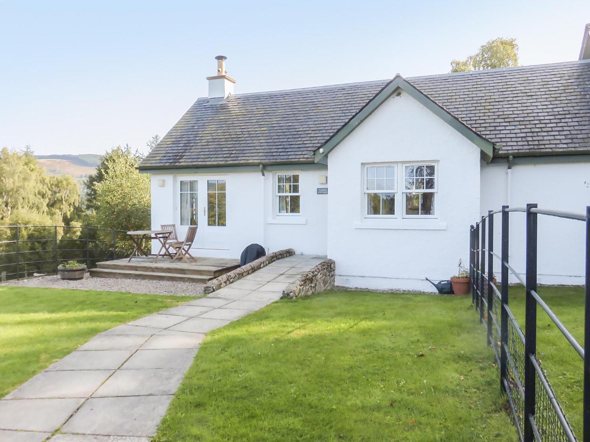 Tummel Cottage Foss Экстерьер фото