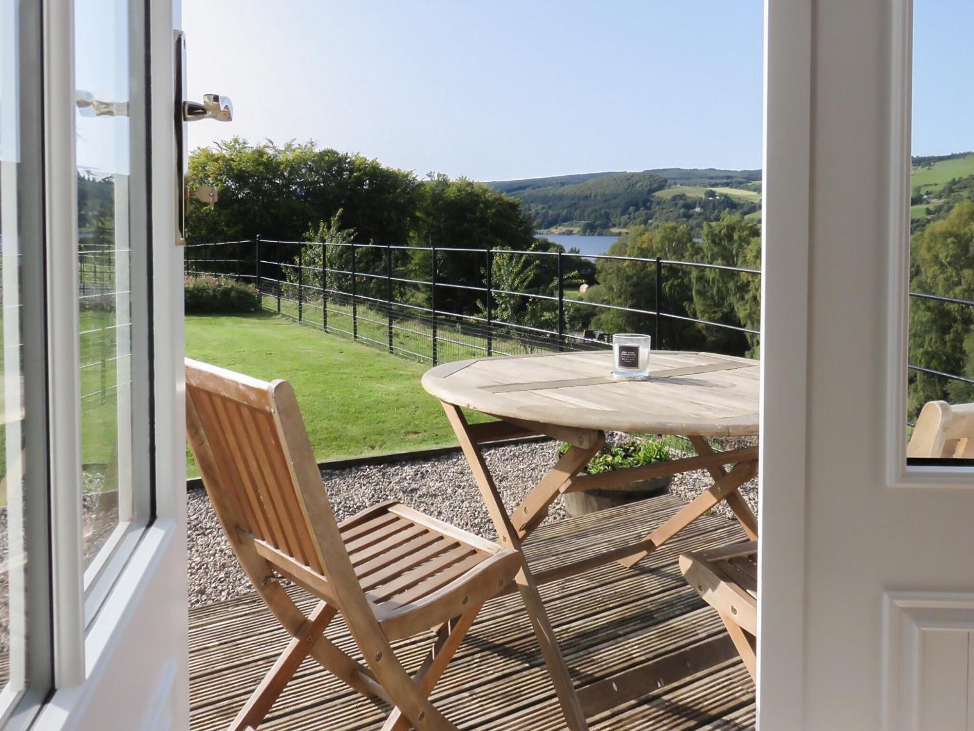 Tummel Cottage Foss Экстерьер фото